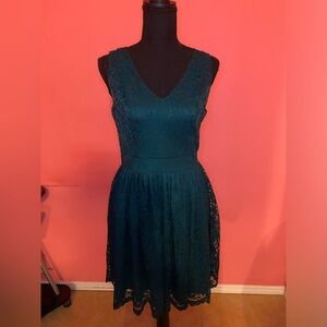 Julian Taylor Blue Pleated Midi Dress V-Neck Sleeveless